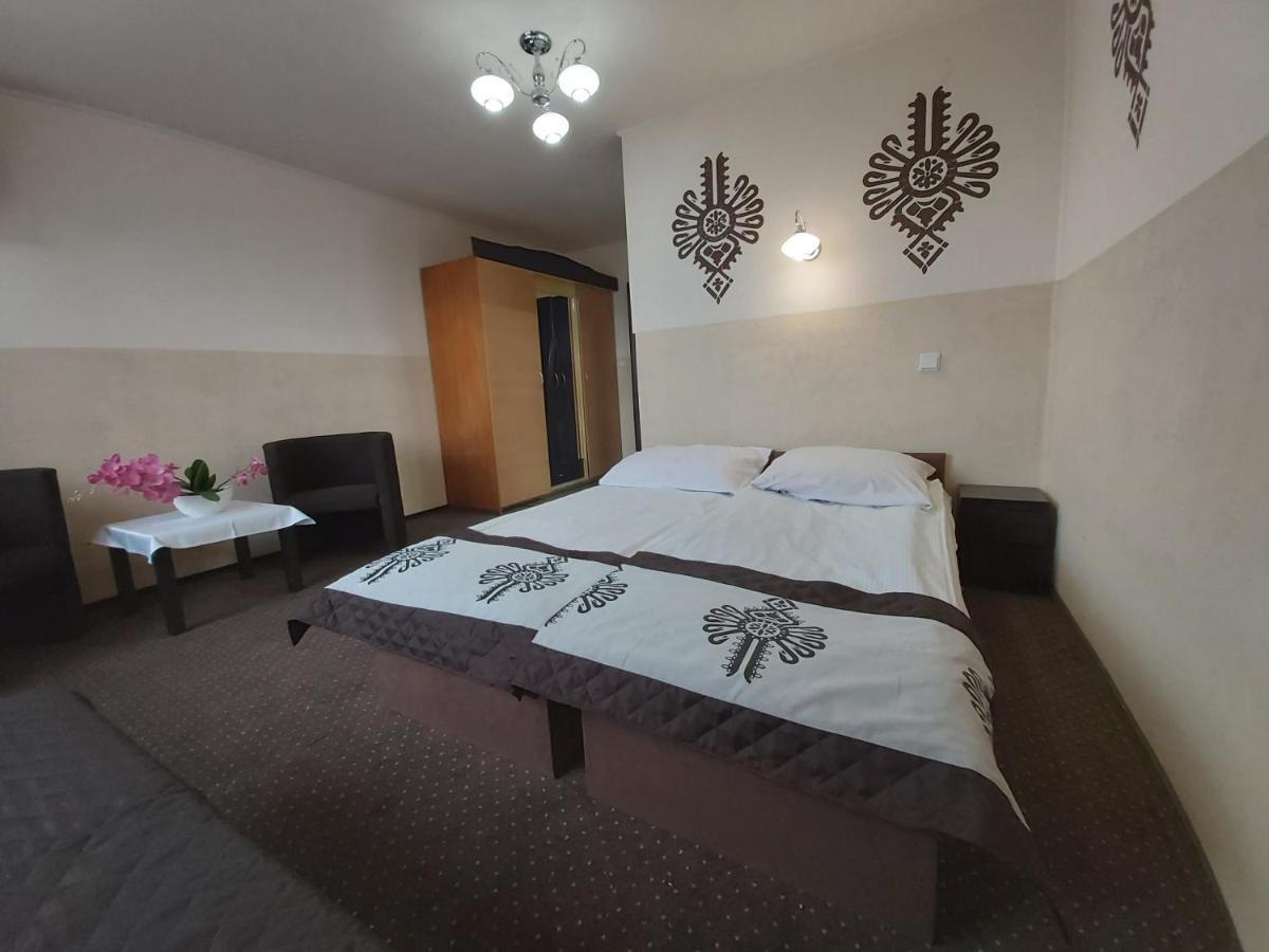 Sangos Osrodek Sportowo-Szkoleniowy Hotel Gorki Wielkie Екстериор снимка