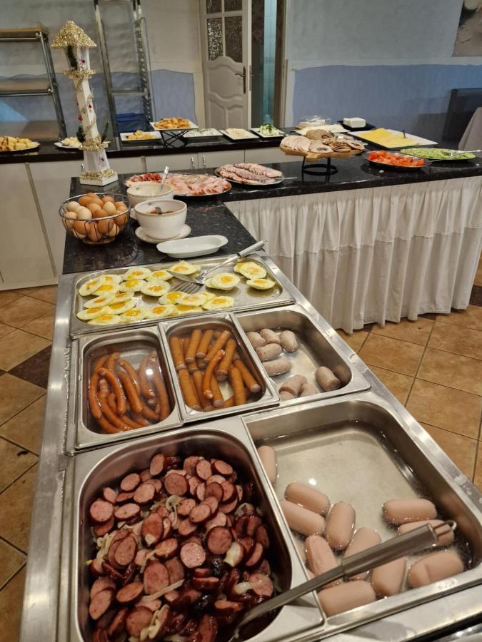 Sangos Osrodek Sportowo-Szkoleniowy Hotel Gorki Wielkie Екстериор снимка